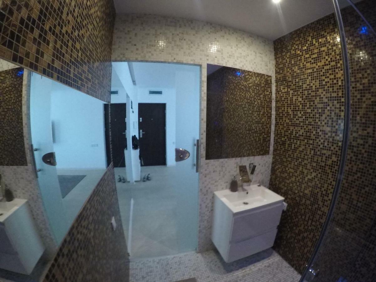 Nowoczesny Apartament III Al. Nmp צ'סטוצ'ובה מראה חיצוני תמונה